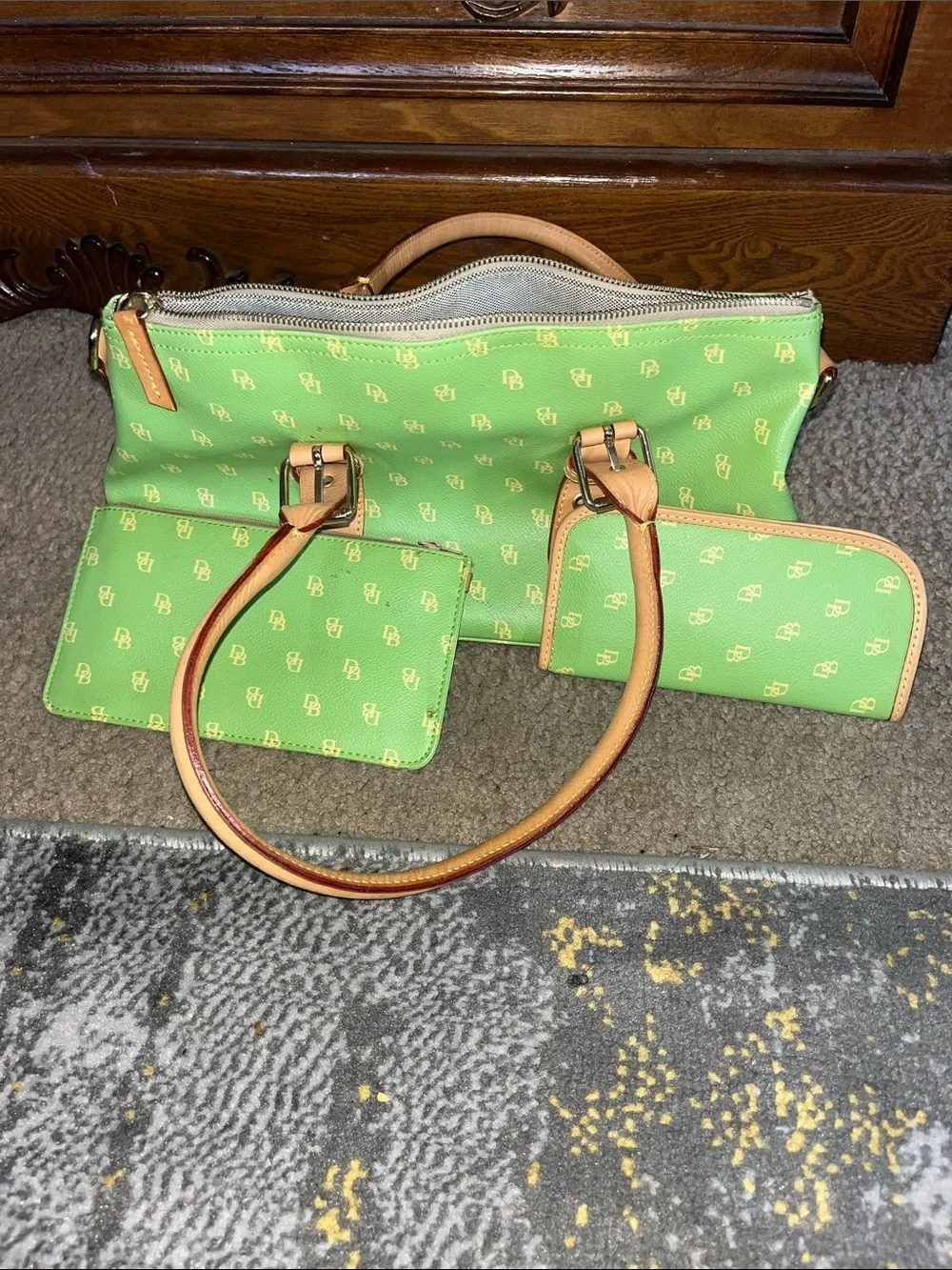 Vintage Dooney & Bourke Green Tote with Tan Trim